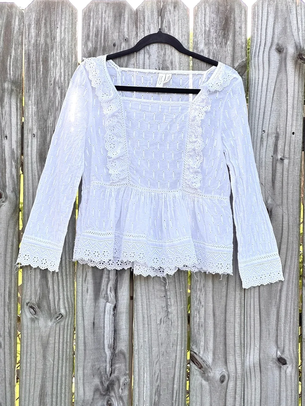 Meadow Rue Anthropologie Cottagecore boho white eyelet peasant blouse size 4